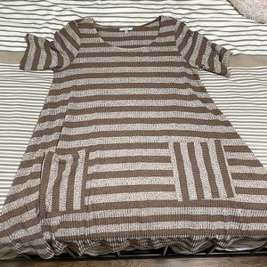 Short sleeve striped dress